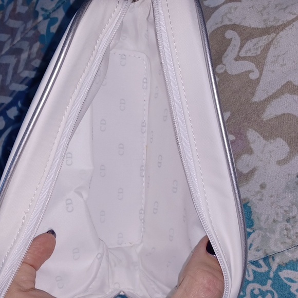 Brand new pack of 6 make up pouch - Picture 4 of 5